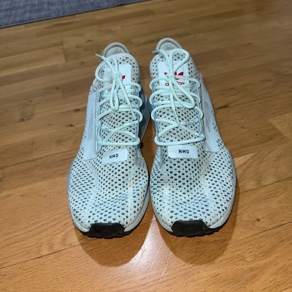 NMD - Picture 2 of 7